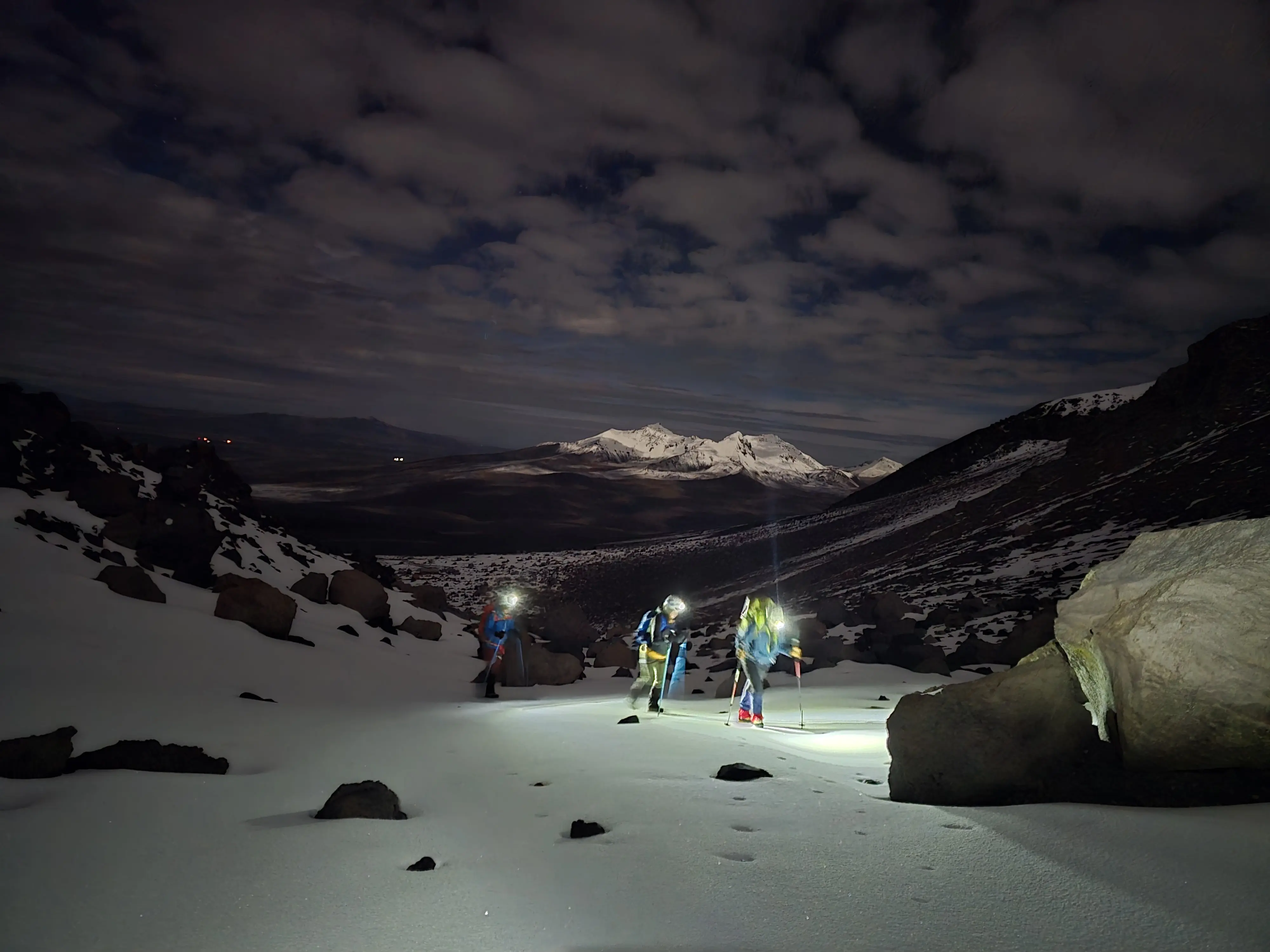 Expedición Volcanes Pomerape y Parinacota - 4