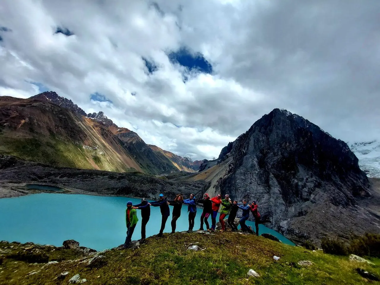 Classic Cordillera Huayhuash Trekking - 10