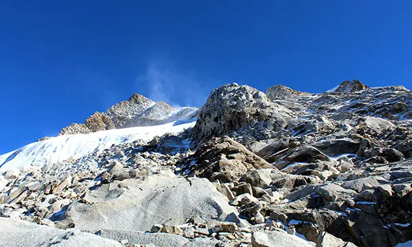 Caminata y escalada santa Cruz - llanganuco - montañas urus - ishinca - 5